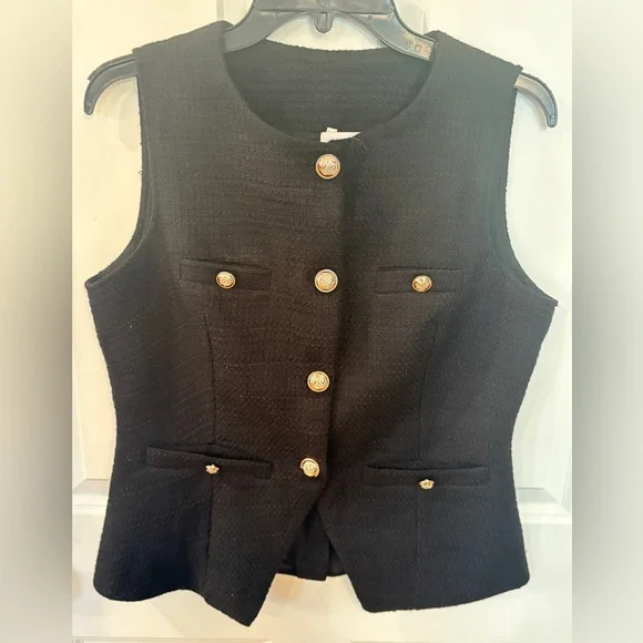 NWT Elegant Black Sleeveless Vest - Picture 1 of 9